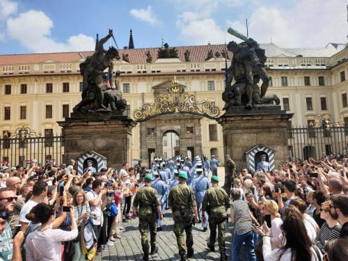 tour guide prague english